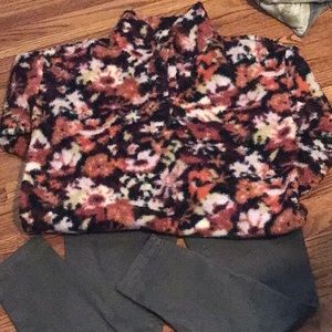 Beautiful NWOT Loft fleece shirt size S